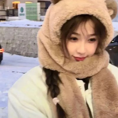 少女与海怪封面